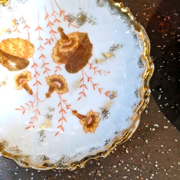 Vintage gold tone leaf small plate - Picture 5 of 6